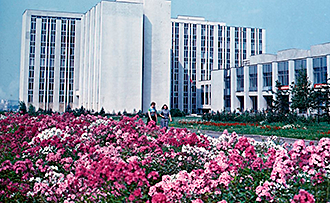Главный корпус в 70-80х гг.